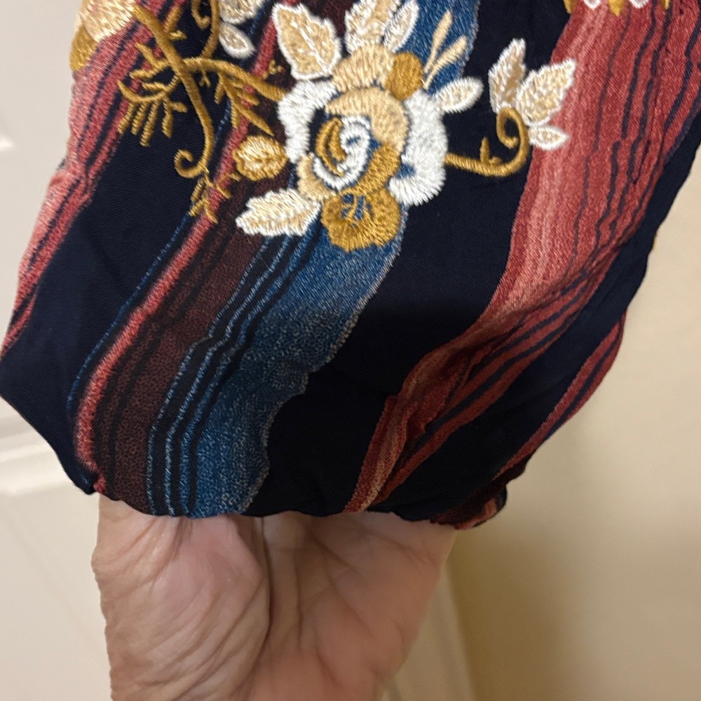 Savanna Jane Navy and Red Embroidered Blouse - Picture 4 of 8